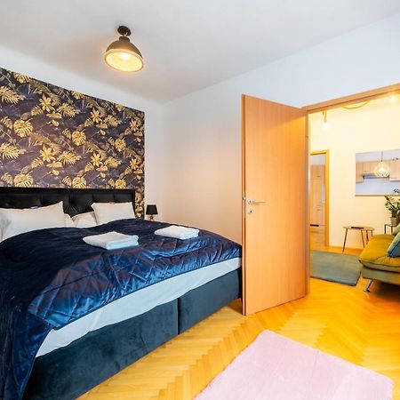 Modernes Appartement Graz Extérieur photo
