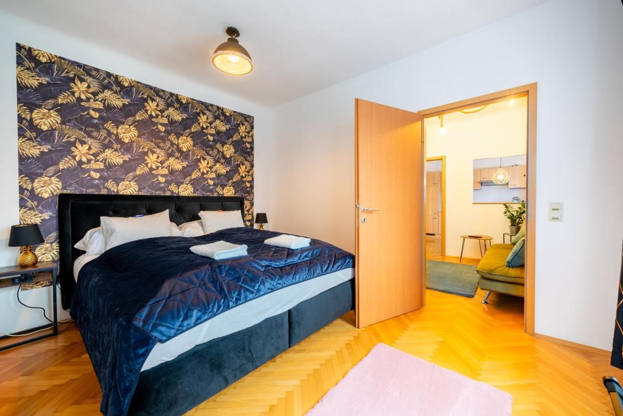 Modernes Appartement Graz Extérieur photo